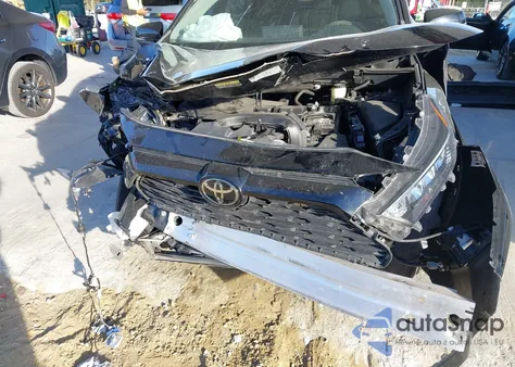 2021 Toyota Rav4 Xle z USA, uszkodzony, nr VIN 2T3W1RFV8MC165103